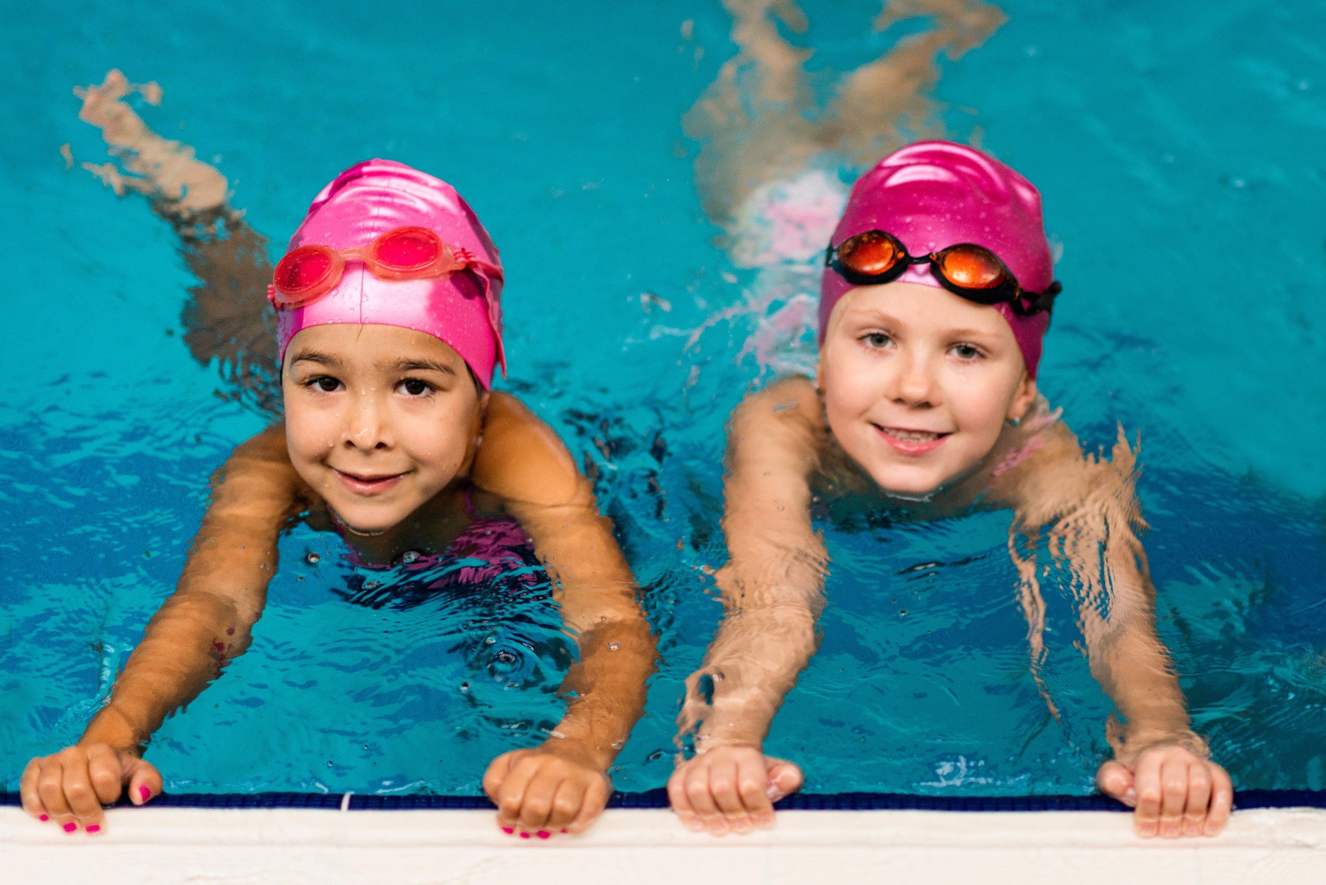 Semi-private Kids & Teens Swimming Lessons In Mississauga. Lessons starting at $30 per swim lesson.